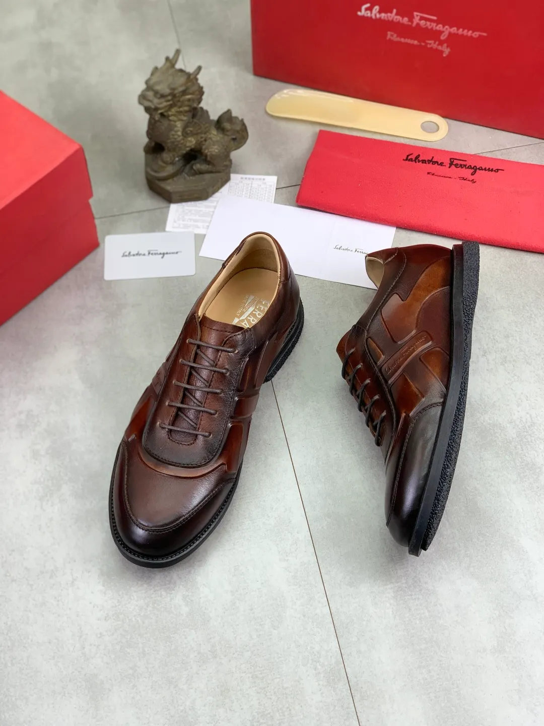 Men's Men's Shoes P560💰[New Style] Water-dyed Niuli 🆘[Salvatore Ferragamo] Ferragamo's latest casual business leather shoes for men! Listed simultaneously! The fabric is made of specially imported original calfskin, the lining is made of imported water-dyed cowhide, and the original combination outsole is absolutely luxurious and leads the fashion trend. Matching code: 39-44 (45 customized) 5️⃣ colors available